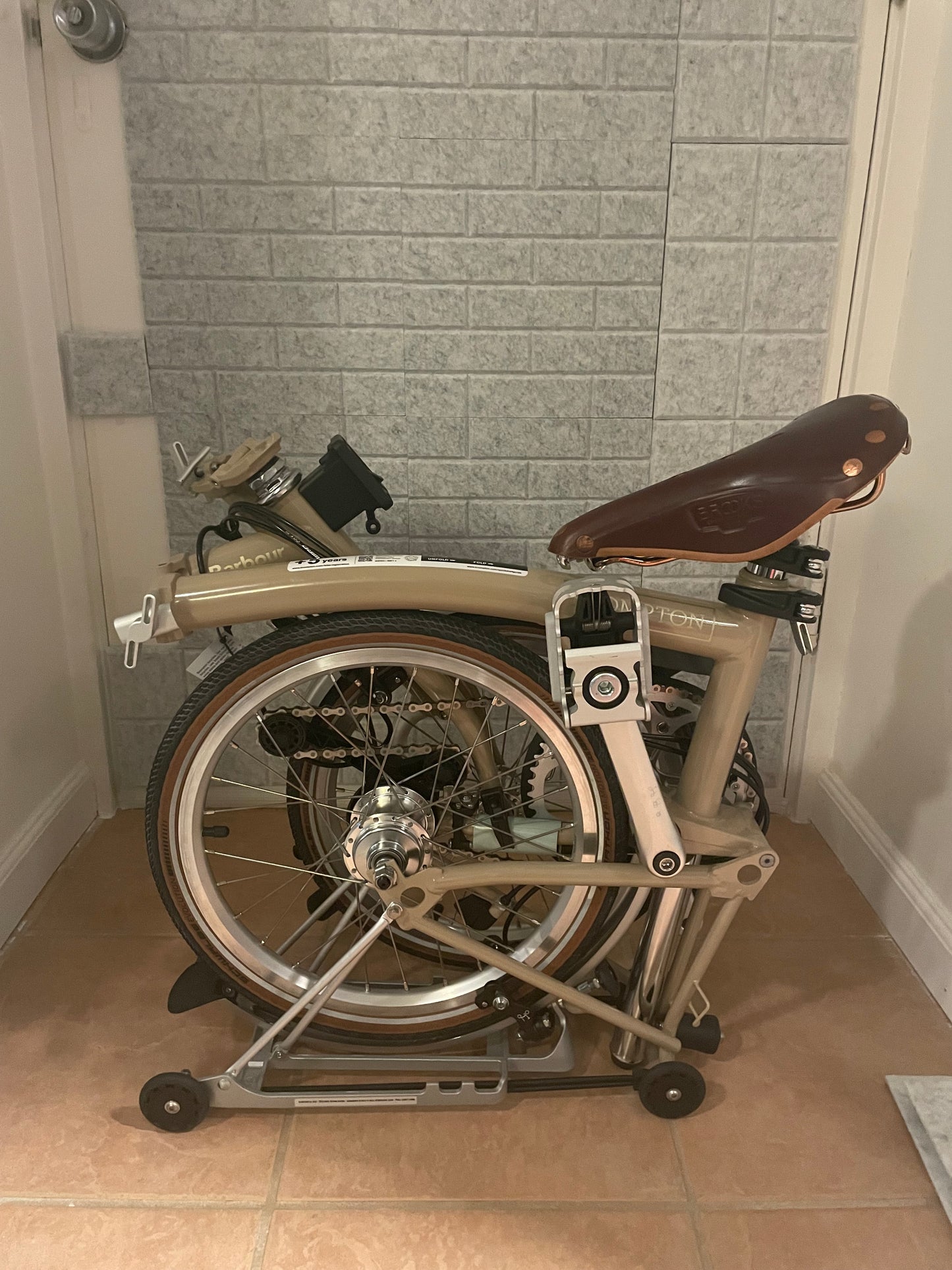 BARBOUR 6 SPEED C LINE (WITH POUCH) (SPECIAL EDITION!!!!!!!)